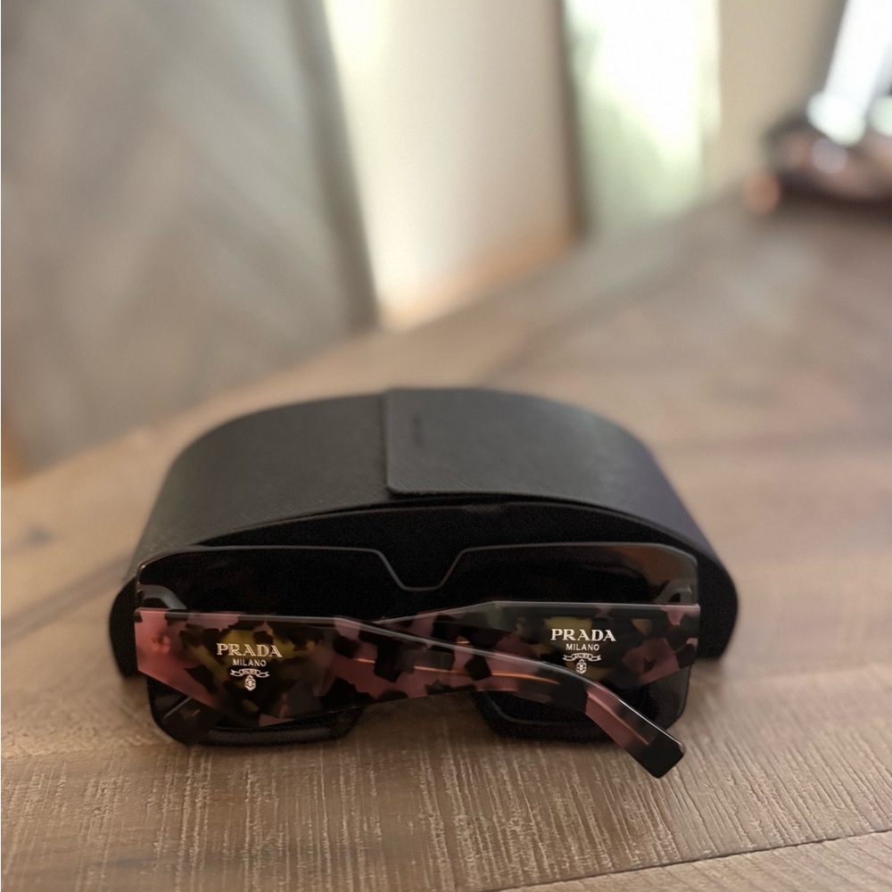 Prada Sunglass